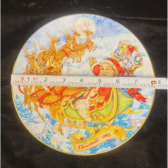 Antique Avon Porcelain Collector's Plate "Special Christmas Delivery" - Picture 5 of 6